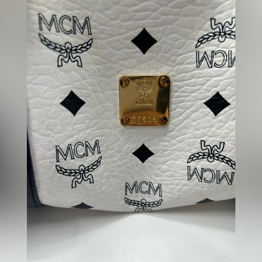 MCM Handbag - Picture 5 of 10